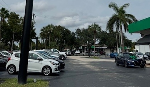 Lauderdale Lakes Dealership